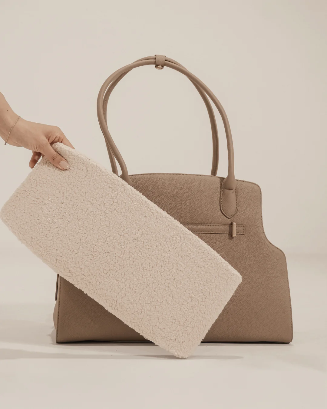 Hazelnut | The Studio Carrier - Image 9